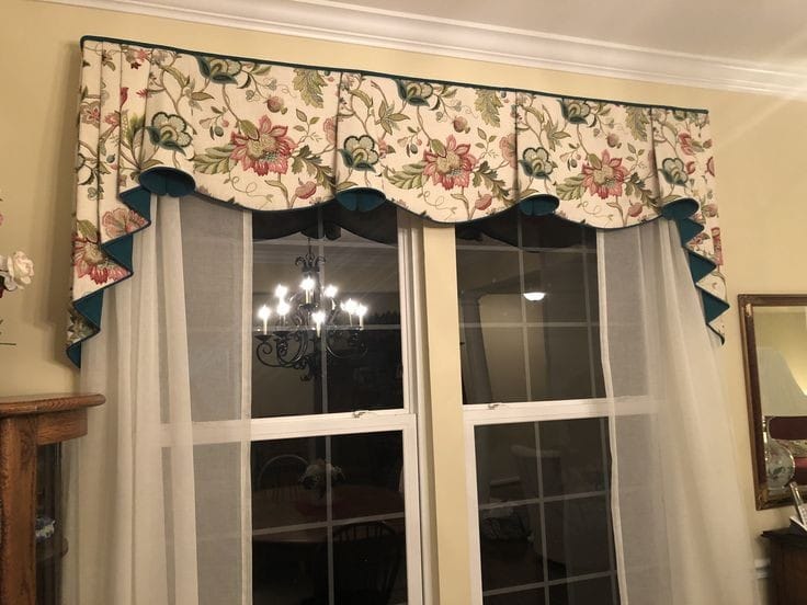 bedroom curtains
