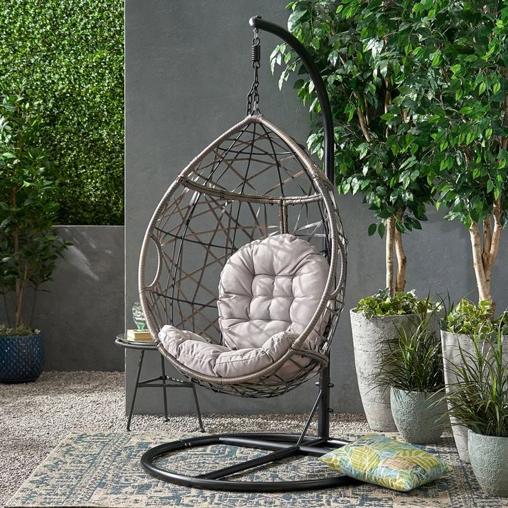 egg chair
