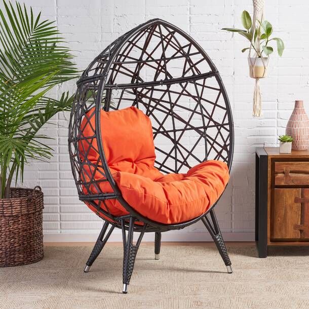 egg chair