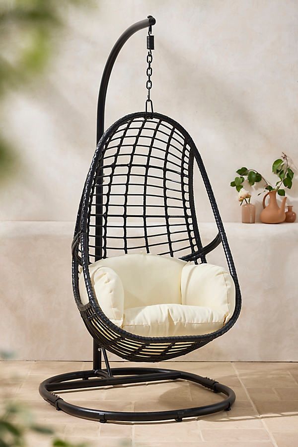 egg chair